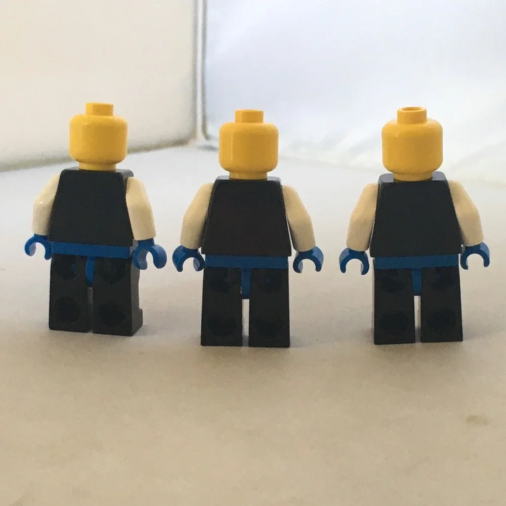Space LEGO Ice Planet 2002 Ice Station Odyssey (6983)
